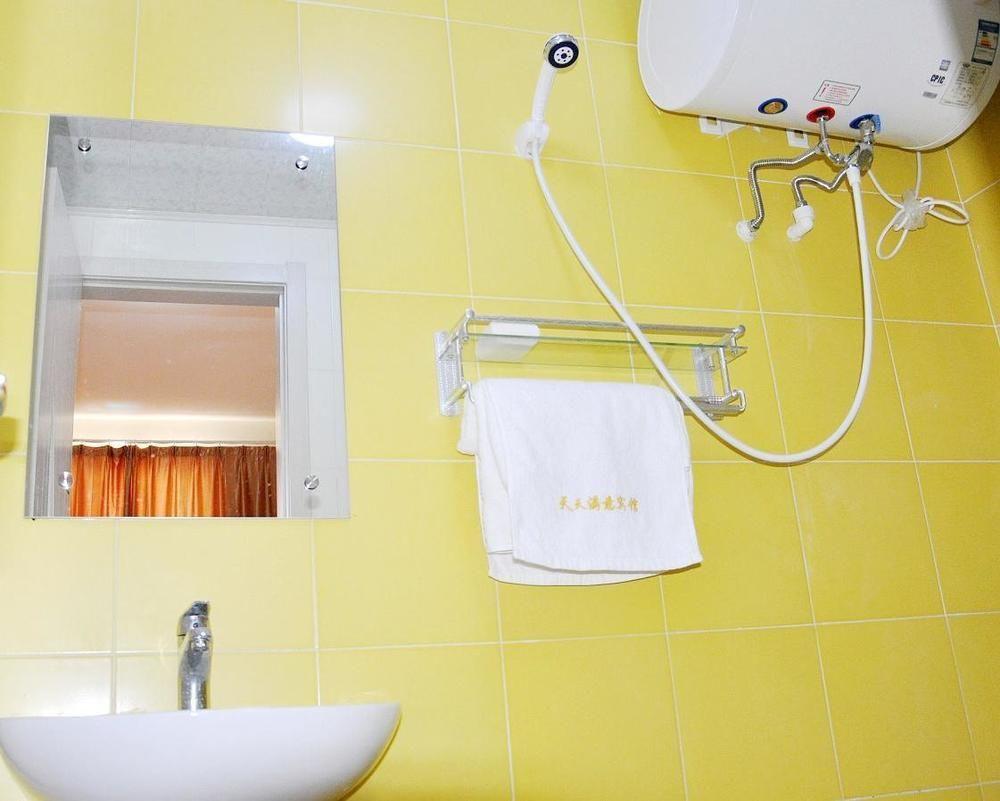 Qingdao Tianmanyi Hotel Buitenkant foto